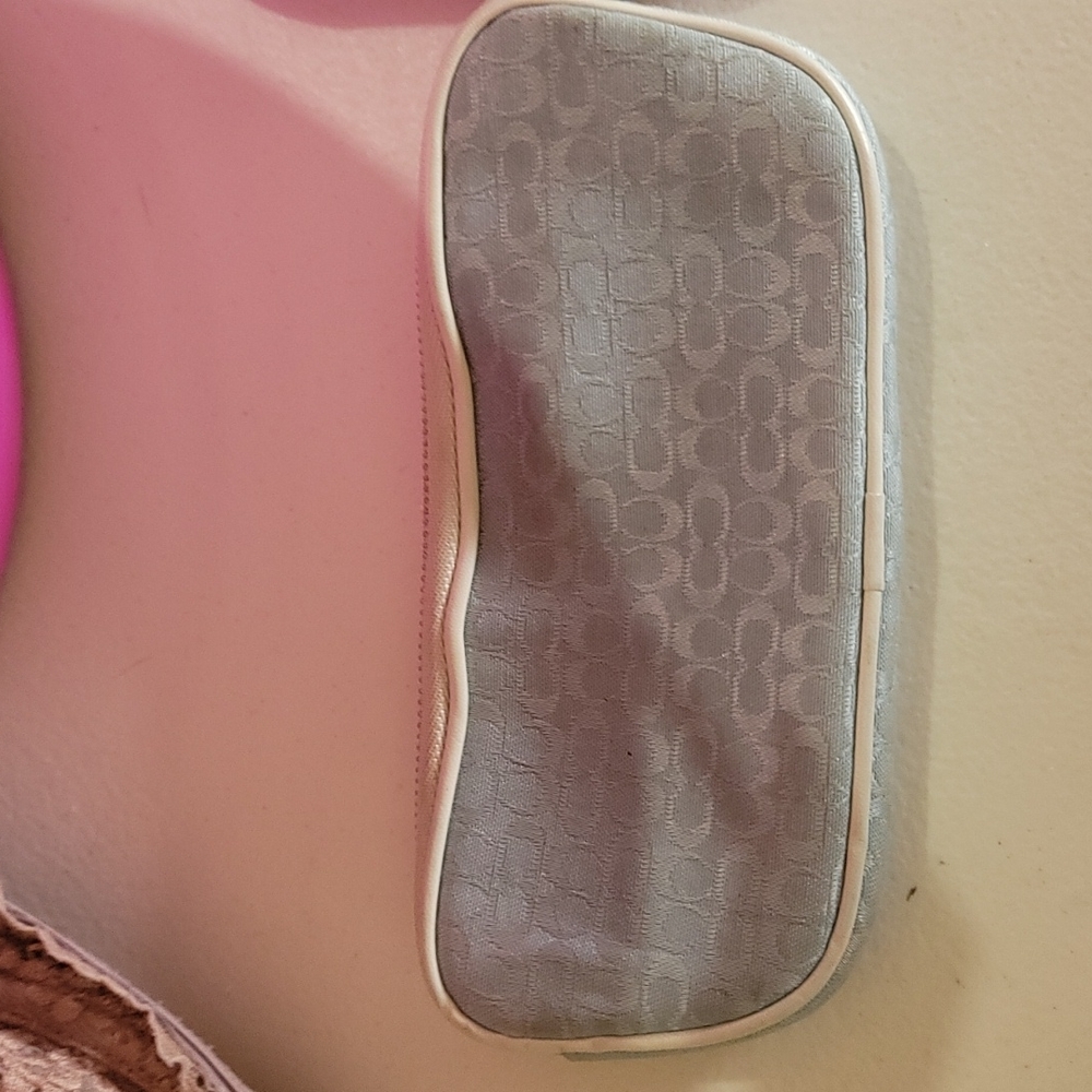 Coach zipper pouch
